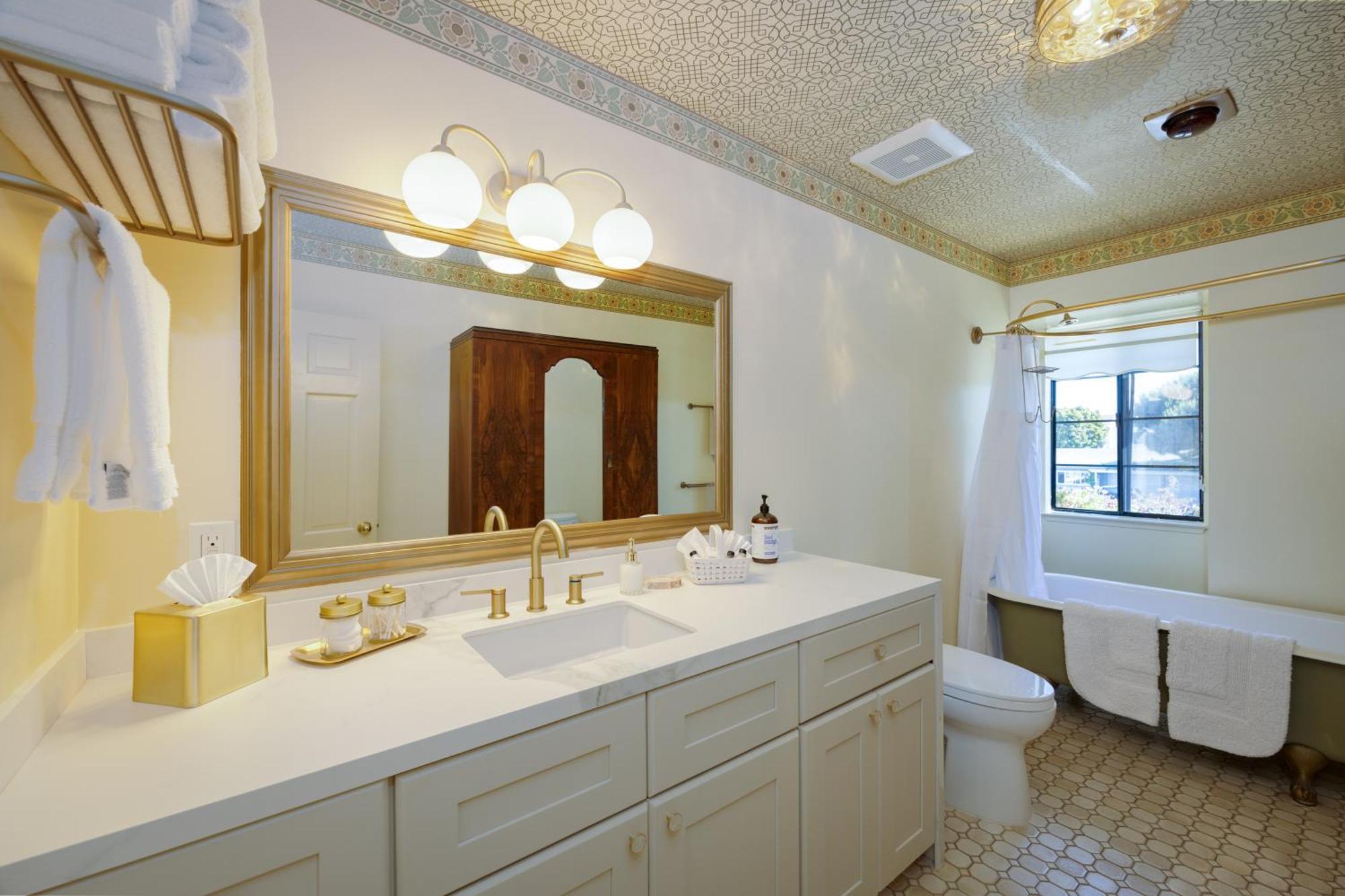 Mill Rose Bed & Breakfast 4*